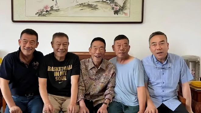 长子还原杨少华去世场景！头晕送医半路离世，杨议隐瞒细节惹争议