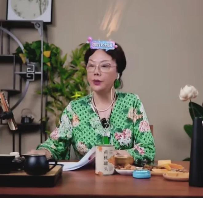 李金斗称杨少华午休时辞世，安详无痛苦，小儿子杨议被批消费老爹