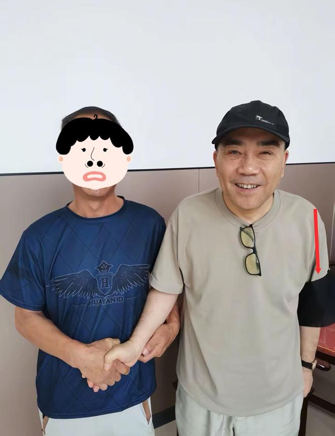 杨少华丧事第一天，因为2件事情，杨议又被骂了！冤吗？
