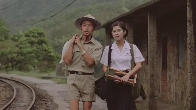 看完侯孝贤这部电影，我得把脸藏起来