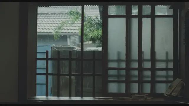 看完侯孝贤这部电影，我得把脸藏起来