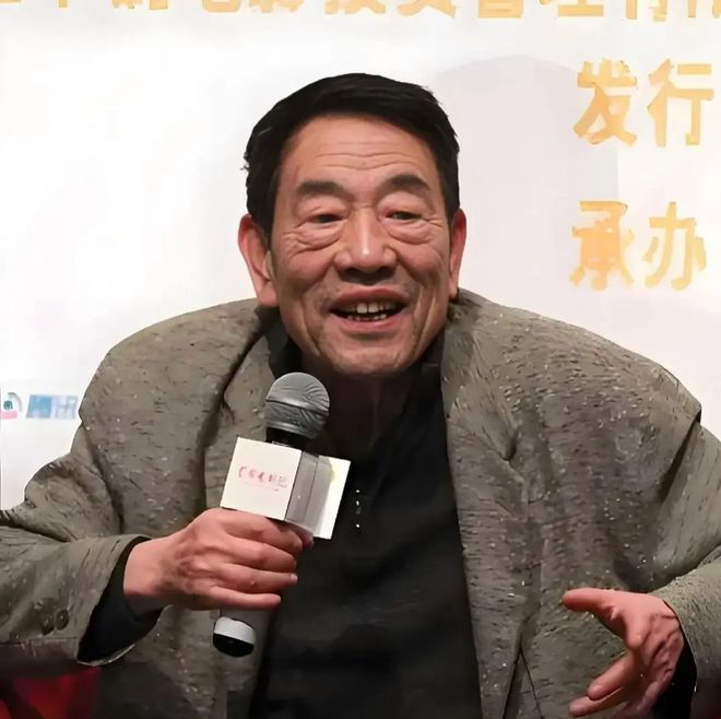 相声演员汪洋灵堂内涵杨少华儿子，杨议妻子发声：网友的眼睛雪亮
