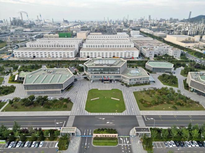 这座万亿硬核工业城市正在打造演艺之都 | 新京报专栏