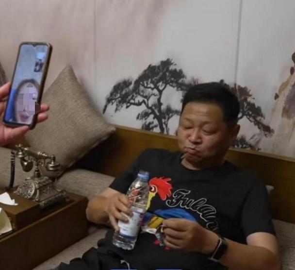 赵亮回应争议：录视频是误会？养鸡是执念？回怼网友显风骨！
