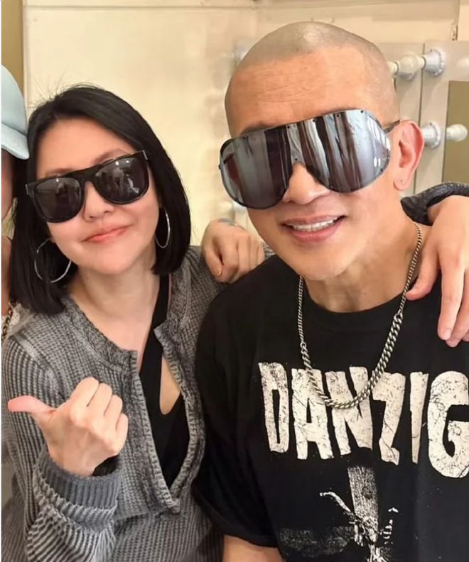多位好友称小S状态好还会说笑，S妈却担心走不出来，网友痛批戏多