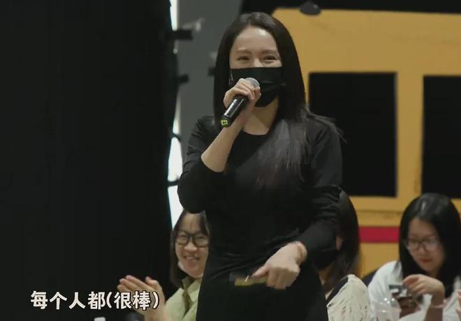 董璇张维伊恋爱史遭扒！从多年朋友转为爱人，男方6月晒了全家福