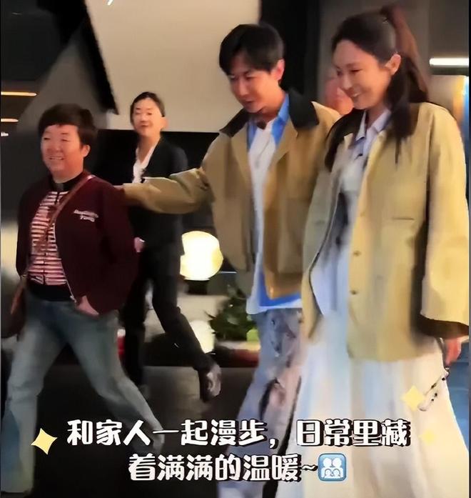 董璇与张维伊结婚原因被扒！男方符合她的要求，女儿热情捧场后爸
