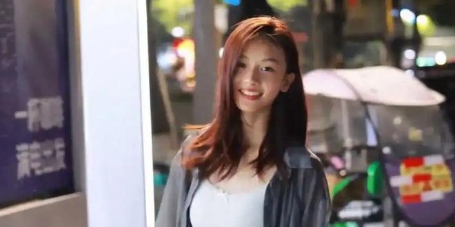 河南妹妹七七撞脸张柏芝宋祖儿杨颖，会成内娱新顶流吗？悬念待解