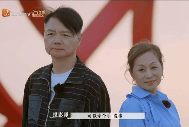 艾威海葬娇妻Lisa，因游泳相识以海葬告别，骨灰不慎整袋落海中