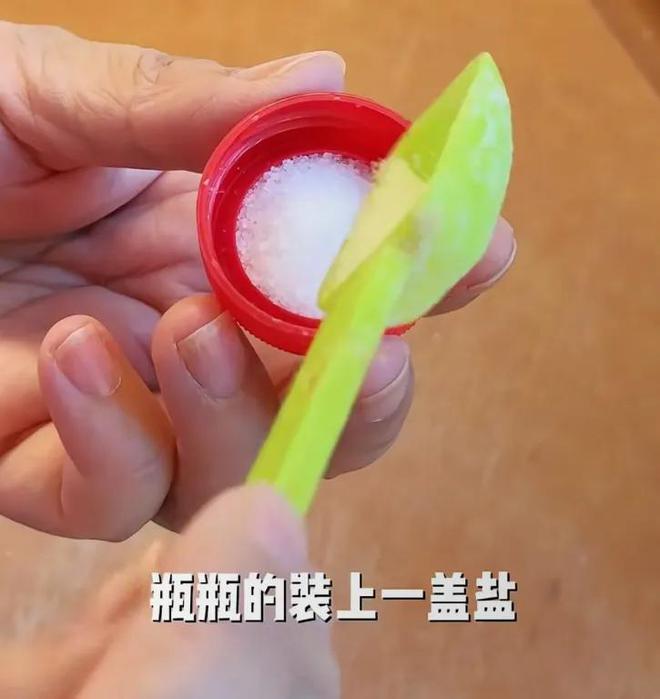 麦琳抄袭风波升级！道歉但不删视频，被抄袭博主是孕妇留言求放过