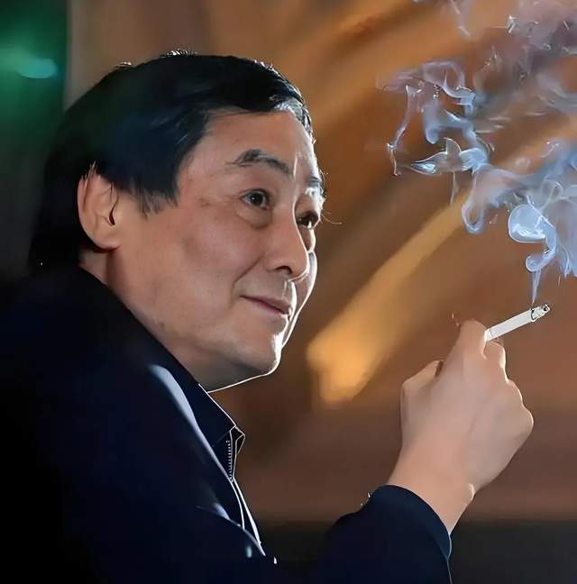 宗馥莉事件连锁反应！富二代们又查信托又立遗嘱，评论区好精彩！