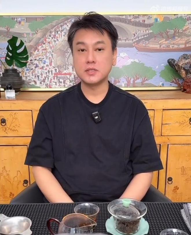朱孝天和言承旭仔仔吴建豪不熟？主动退出群聊，他在拧巴什么？