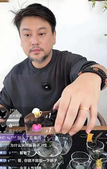 朱孝天和言承旭仔仔吴建豪不熟？主动退出群聊，他在拧巴什么？