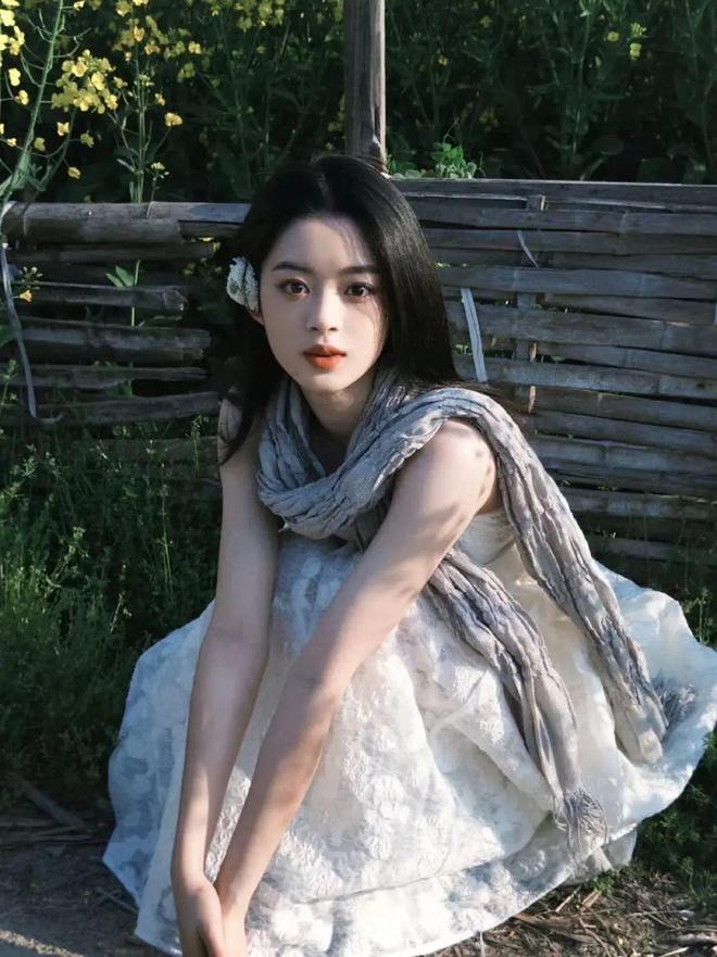 2025刚过半年，这4位女星接连翻车，个个都是重磅炸弹