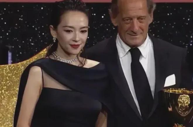TVB女星自曝曾被骚扰，对方是受人尊敬老前辈，不止一次对人出手