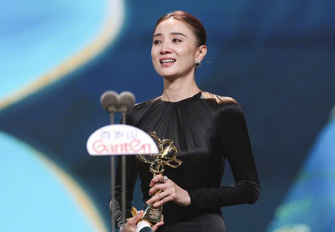 杨幂别再营销幼态审美了！看看生图清醒一下，美丽应该是多元的！