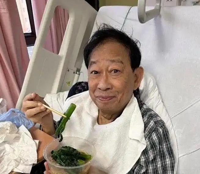75岁港星帮37岁儿子还债，还想征婚养家？哗众取宠还是寻找真爱