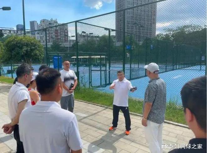 郑钦文手术医院被曝光惊讶网友，一姐是否出战全运会成新关注点