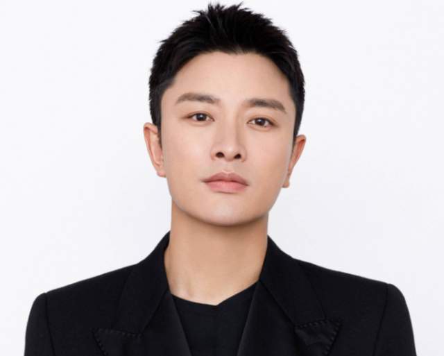 贾乃亮被骂表演型人格！李小璐被审判曾想过跳楼，女儿甜馨唤醒她