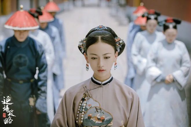 爱女叙事下，我们如何想象“姐妹情谊”？