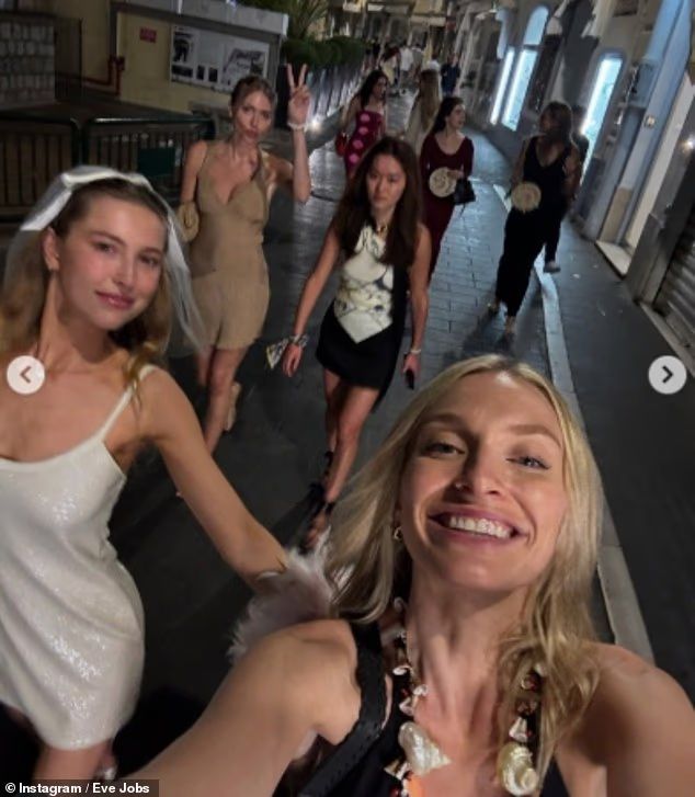 苹果公主大婚！乔布斯女儿嫁英伦马术冠军，顶级人脉联合，宾客得多壕？