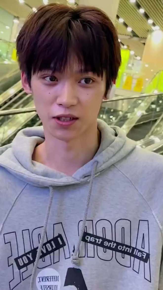 梓渝发文道歉停工，经纪人灭火，前女友不依不饶，逆爱剧粉有多惨