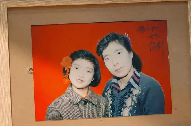 再婚的董璇找对人了，张维伊家庭背后故事曝光！