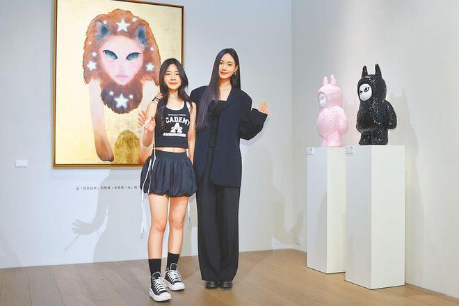 小S女儿作品陷入抄袭被嘲笑，众明星力挺她，强调只是模仿
