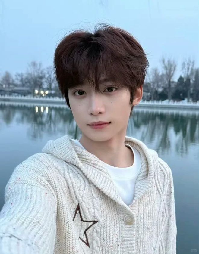 还没登顶就塌房了，除了劈腿冷暴力还有什么是我们不知道的？