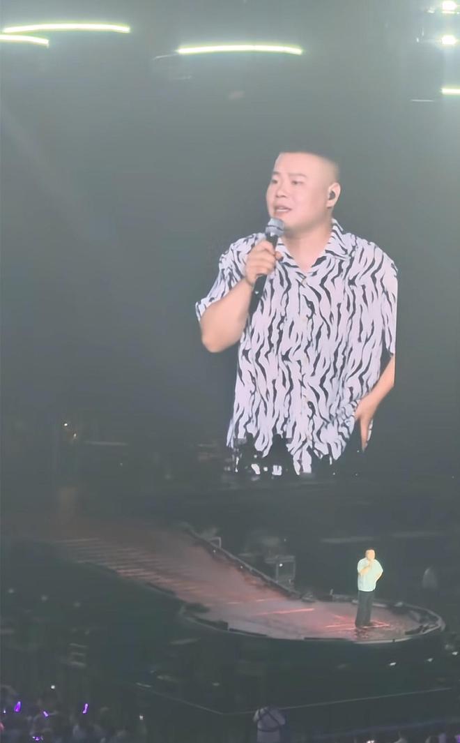 岳云鹏演唱会座无虚席！郭德纲现身唱曲，黄晓明陈梦孙越到场支持