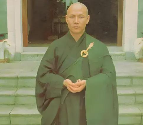 原来这些明星都已剃度出家