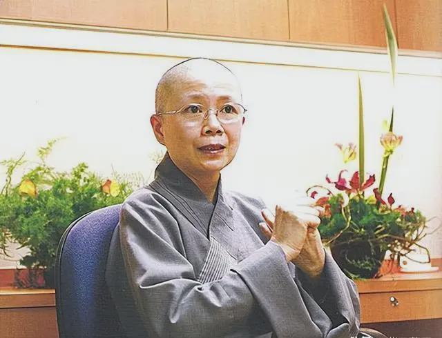 原来这些明星都已剃度出家