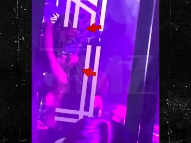 莺哥夜店1V1单挑女歌手，破紧逼防守，训练到凌晨三点！