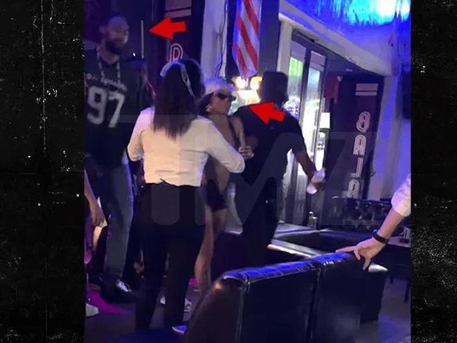 莺哥夜店1V1单挑女歌手，破紧逼防守，训练到凌晨三点！