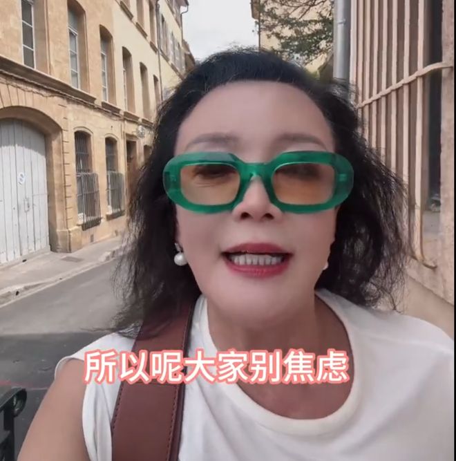 麻六记风波发酵！张兰曾否认产品代工，汪小菲不顾风波跑去度假