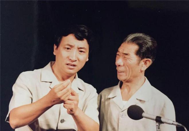 这个水平的喜剧演员，国内实无第二人