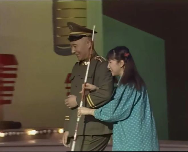 这个水平的喜剧演员，国内实无第二人