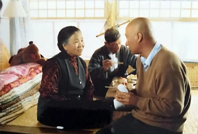 这个水平的喜剧演员，国内实无第二人