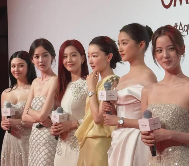 六大女星同框比美！身材越好越抢眼，关晓彤不及娜扎输在没锁骨