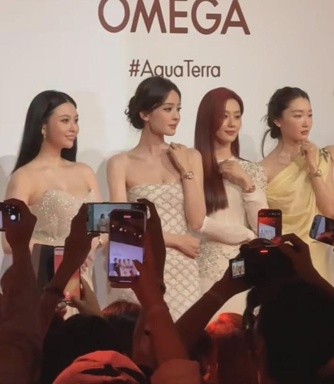 六大女星同框比美！身材越好越抢眼，关晓彤不及娜扎输在没锁骨
