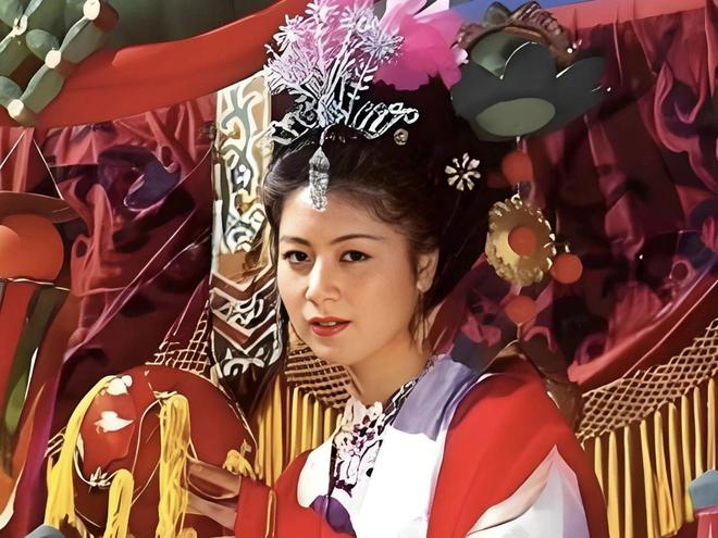 相差16岁，老少恋的“残酷”，63岁的马兰还真没当回事！
