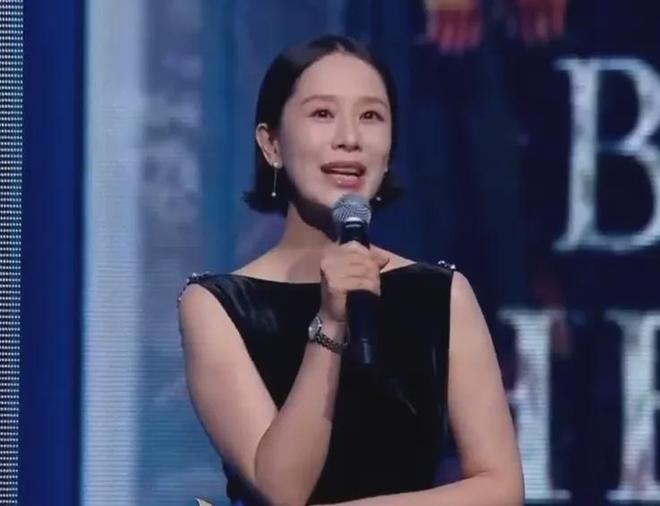 央视高清镜头下的明星！章子怡状态比杨幂好，周冬雨脸僵输给海清