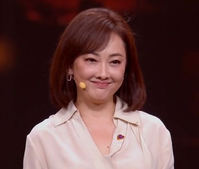 央视高清镜头下的明星！章子怡状态比杨幂好，周冬雨脸僵输给海清