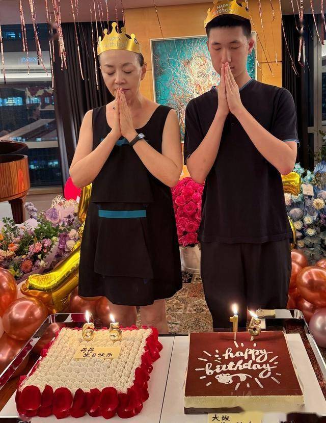 宋丹丹和林永健儿子一起庆生 温馨同框许愿