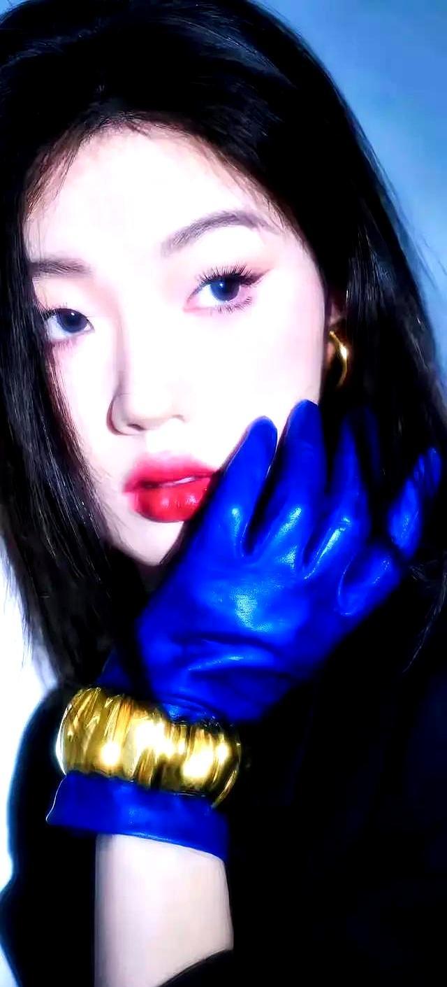 大冰问谁是单依纯 音乐综艺的宫斗剧炒作