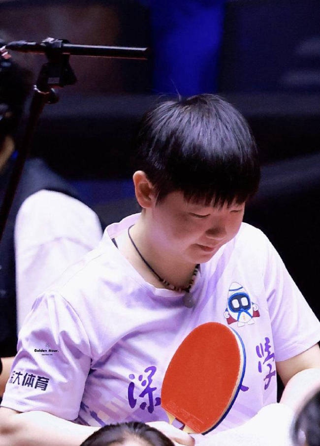 周雨谈孙颖莎：天赋极高有灵气的小姑娘