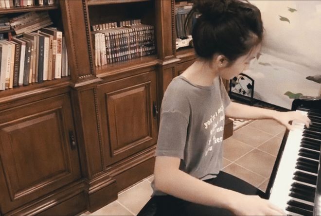 娱乐圈全面进入“Nepo baby”时代！黄多多和王诗龄是星二代天花板吗？