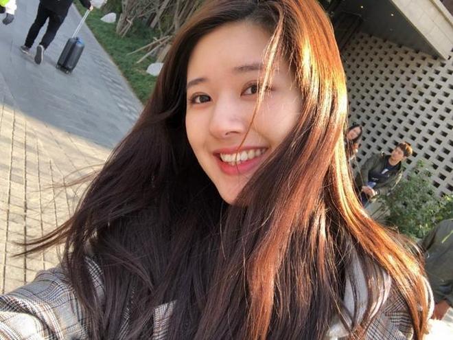 李雪琴前老板评赵露思风波：艺人火了心态会变，散伙前把账弄清楚