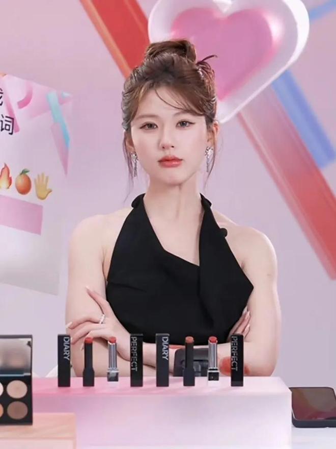 向来宠粉的赵露思为什么拒绝合影？和公司闹矛盾没心情，谁来心疼