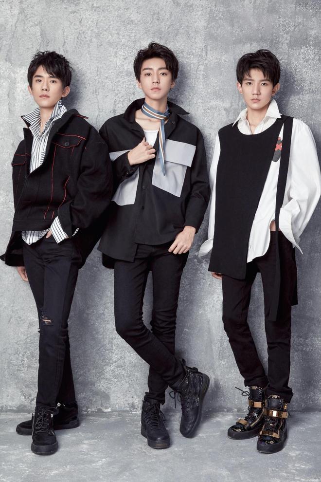 TFBOYS十二周年，王俊凯王源易烊千玺卡点转发，文案有个共同点？